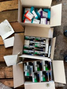 Нацполіція ліквідувала наймасштабніше в Україні підпільне виробництво анаболічних стероїдів, які видавали за імпортні препарати для спортсменів