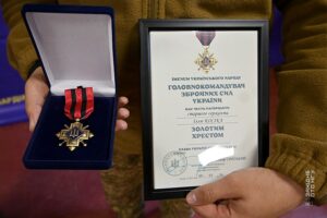 Двом гвардійцям вручили відзнаки Головнокомандувача ЗСУ