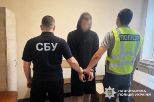 Підпалив автівку військових