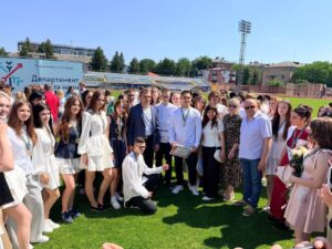 Хвилина слави в успішних випускників