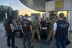 Під час спроби незаконного переправлення військовозобов’язаних до Молдови затримано двох жителів Хмельниччини
