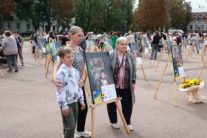 «Хто вмирає в боротьбі – в серцях живе навіки»