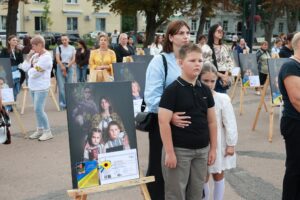«Хто вмирає в боротьбі – в серцях живе навіки»