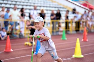 Благодійні перегони на толокарах та самокатах