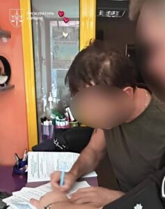 Директора мовного центру у Хмельницькому засуджено на 2 роки