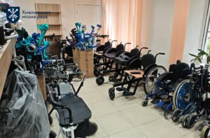 Від крісел колісних до ходунків