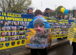 Тиша, яка кричить голосніше за слова