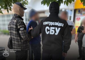 За гроші реєстрували Starlink для армії рф: чотирьом особам повідомлено про підозру в державній зраді